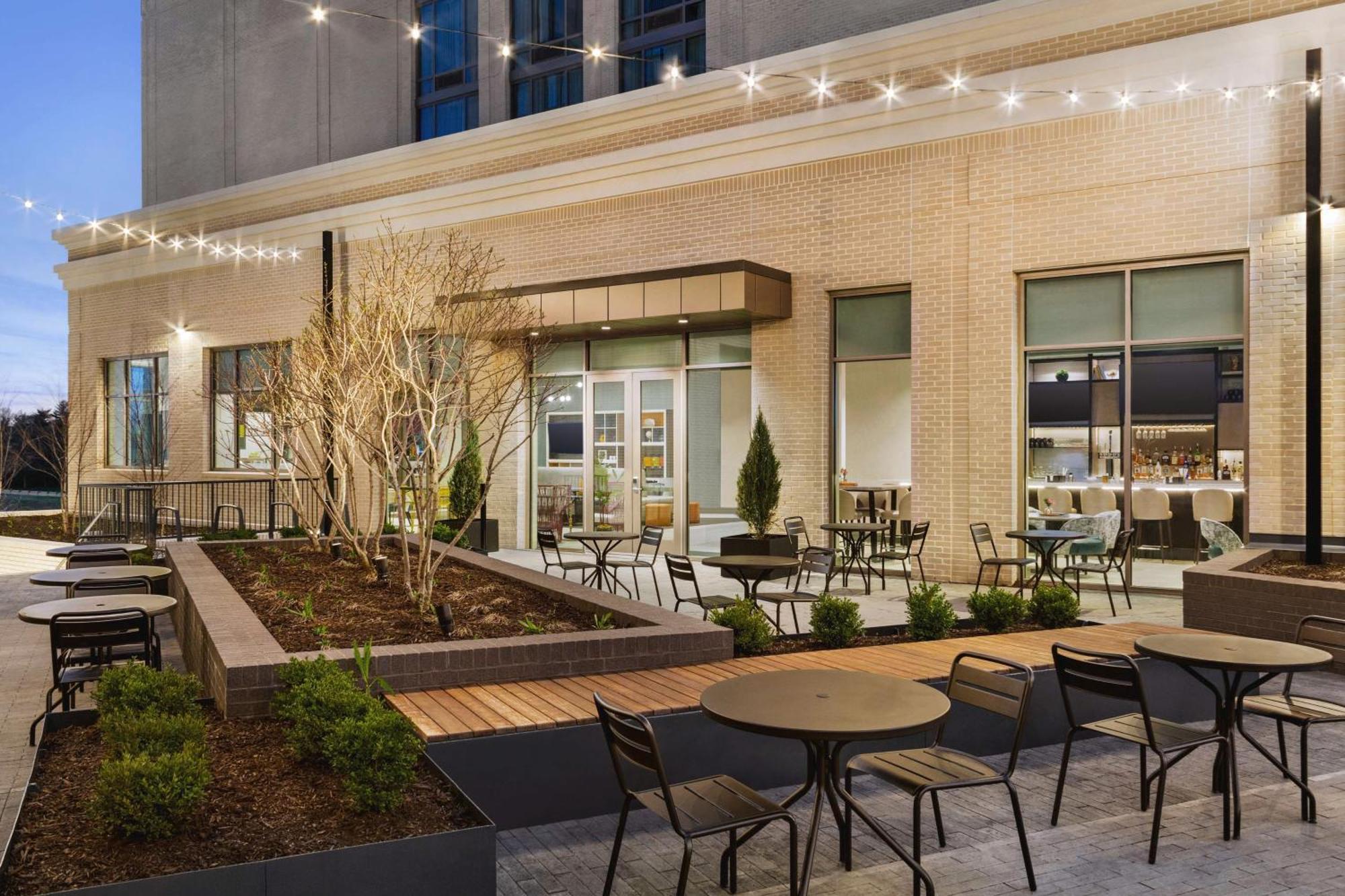 Hilton Garden Inn Nashville West End Avenue Exterior photo